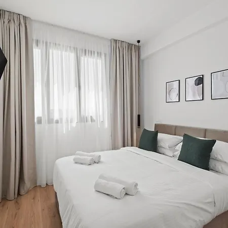 Artemis 202 - Seaside Stories Λιβάδια